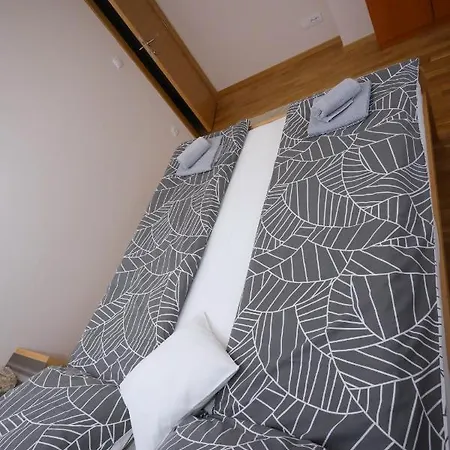 Mipet 兹拉蒂博尔