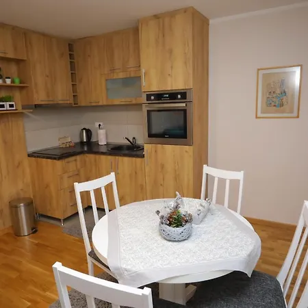 Mipet Hotel apartamentowy