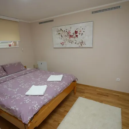 Hotel apartamentowy Mipet