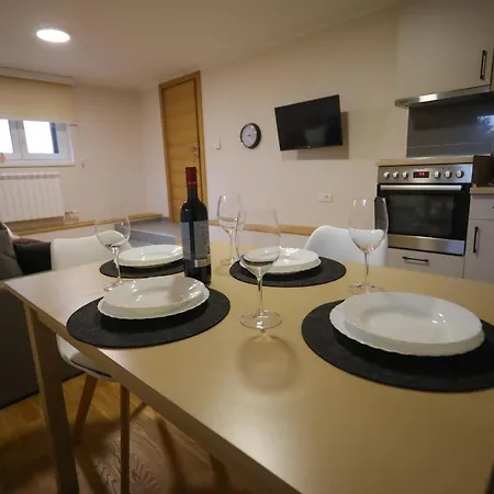 Mipet Hotel apartamentowy