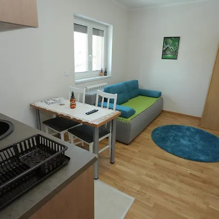 Mipet 兹拉蒂博尔