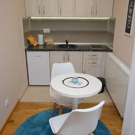 Hotel apartamentowy Mipet